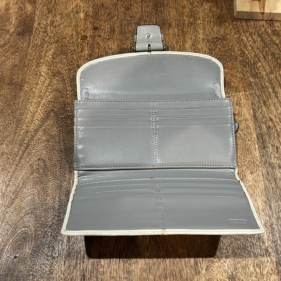 Coach Wallet - Picture 4 of 11